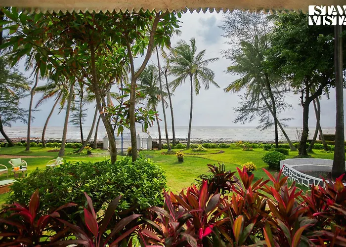 Stayvista'S Villa Bharat - Beachfront Serenity With A Spacious Lawn Mumbai